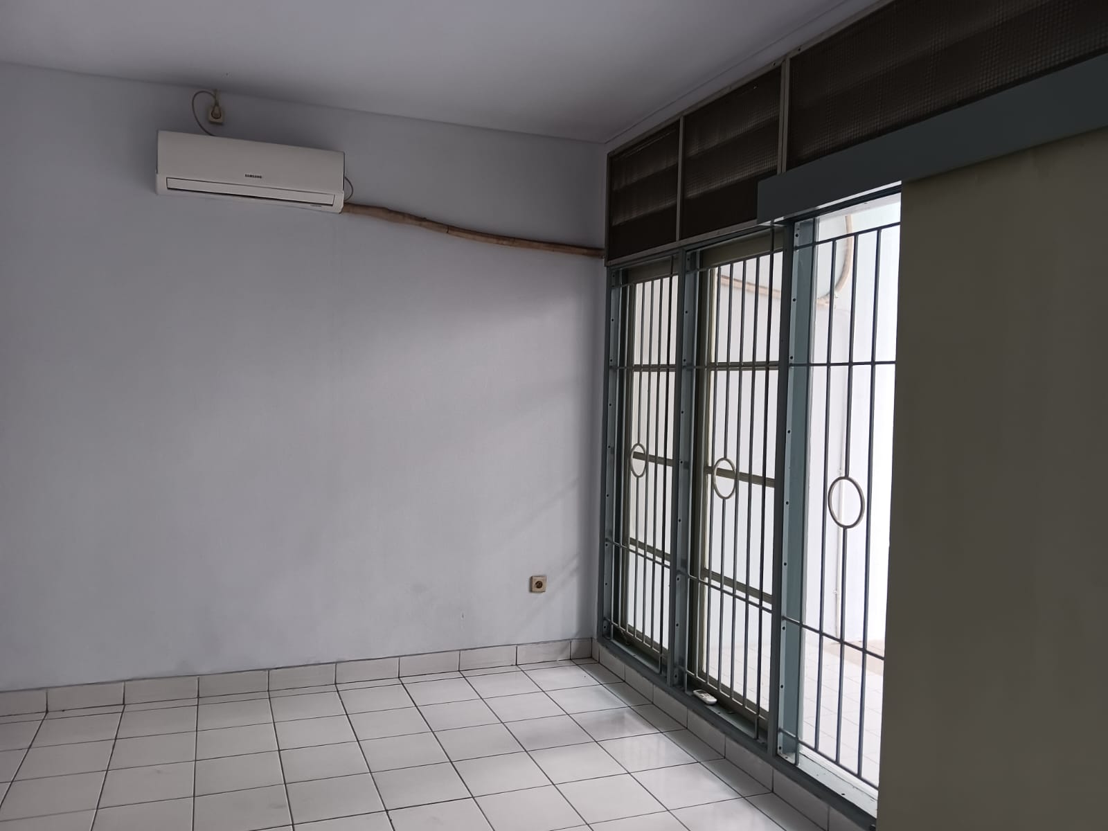 Rumah Disewakan di Cluster Meadow Green Lippo Cikarang